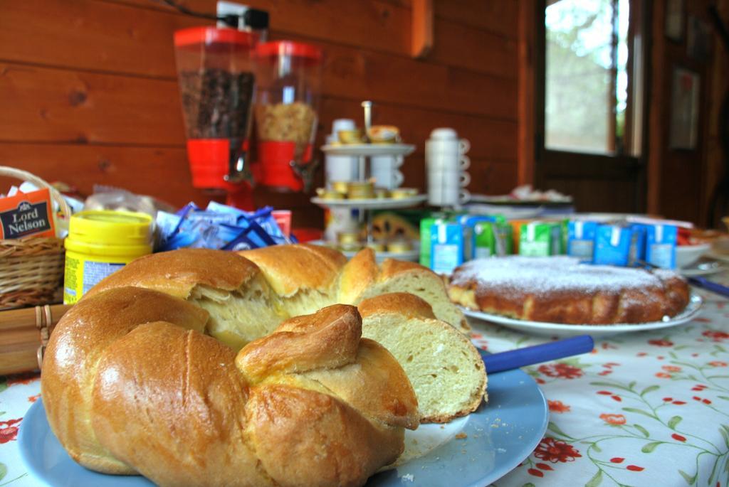 Bed And Breakfast Pieffe Frascineto Exterior foto