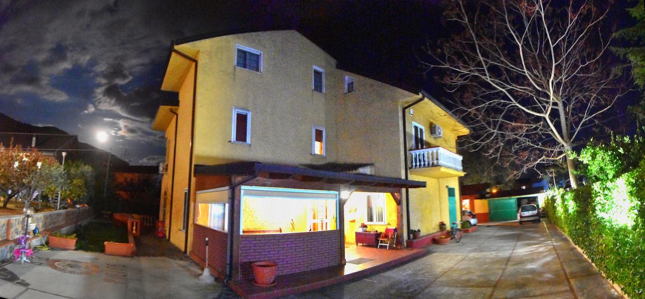 Bed And Breakfast Pieffe Frascineto Exterior foto