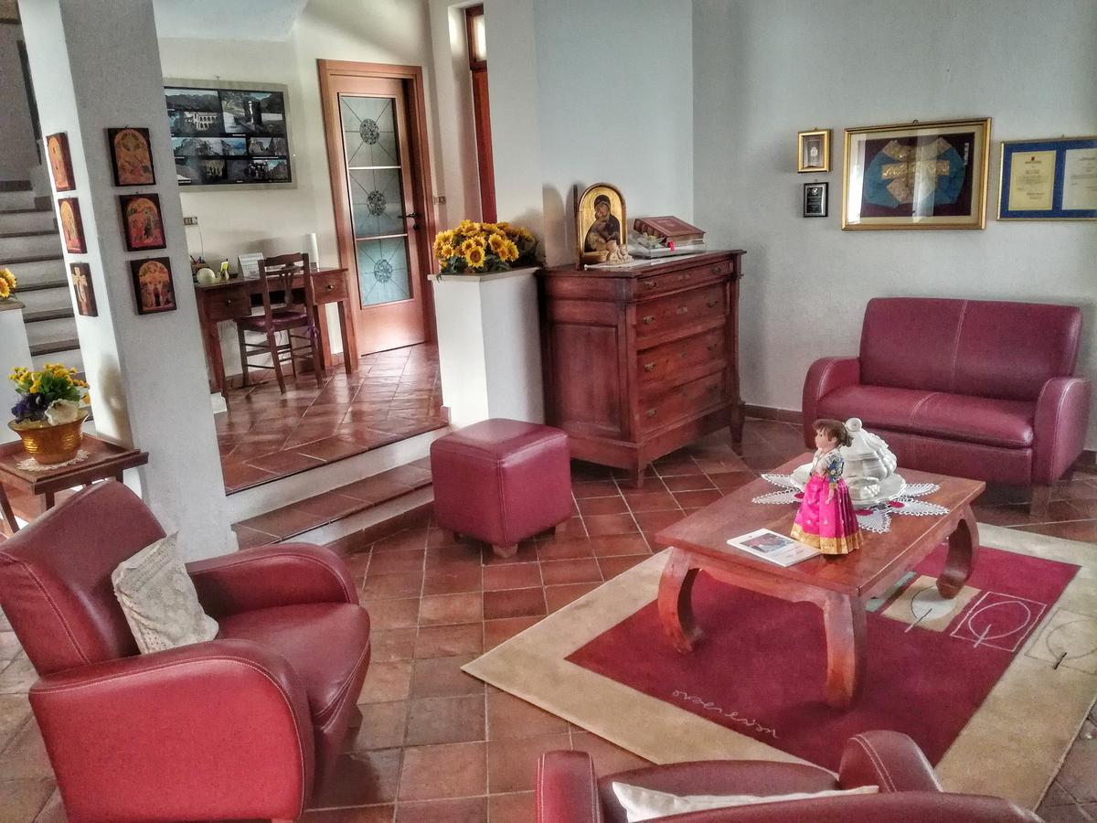 Bed And Breakfast Pieffe Frascineto Exterior foto